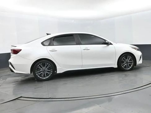 Used 2023 Kia Forte GT-Line image 4