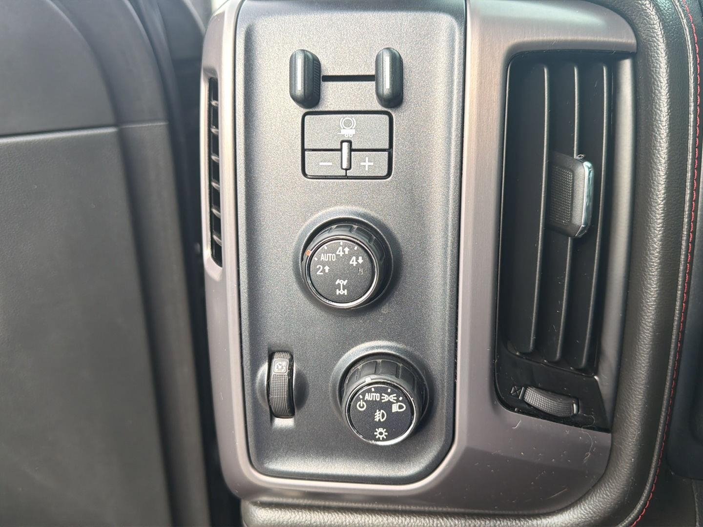 Used 2015 GMC Sierra 1500 SLT AWD/4WD image 18