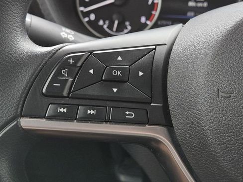 Used 2023 Nissan Sentra SV FWD image 21