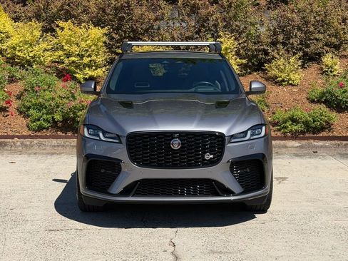 Used 2023 Jaguar F-PACE SVR AWD/4WD image 8