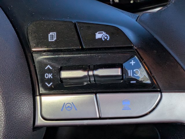 Used 2024 Hyundai Elantra Limited FWD image 25