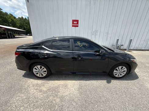 Used 2021 Nissan Sentra SR FWD image 9