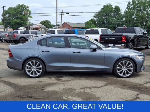 Used 2021 Volvo S60 T6 Momentum w/ Protection Package Premier AWD/4WD image 8
