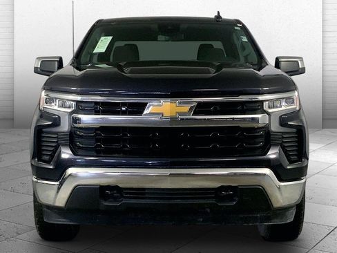 Used 2024 Chevrolet Silverado 1500 LT AWD/4WD image 2