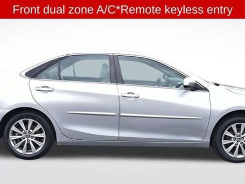 Used 2017 Toyota Camry XLE FWD image 5