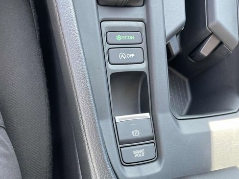 Used 2025 Honda Accord LX image 31