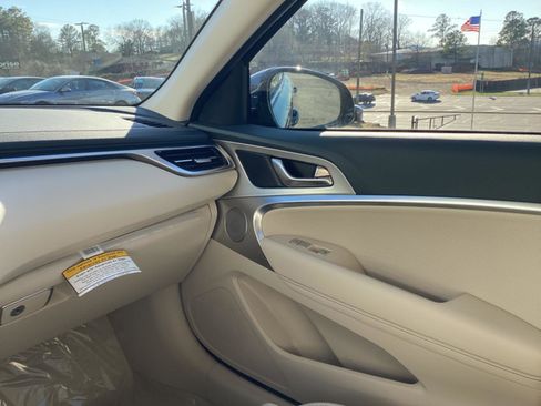 New 2026 Genesis G70 2.5T Prestige image 19