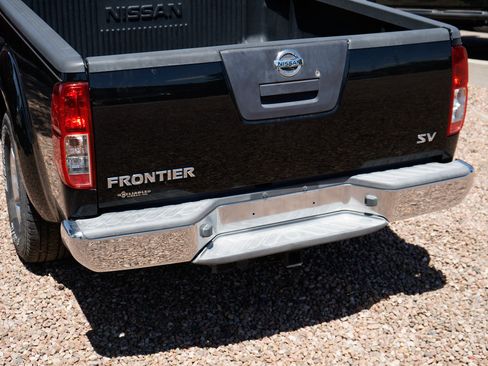 Used 2012 Nissan Frontier SV RWD image 16