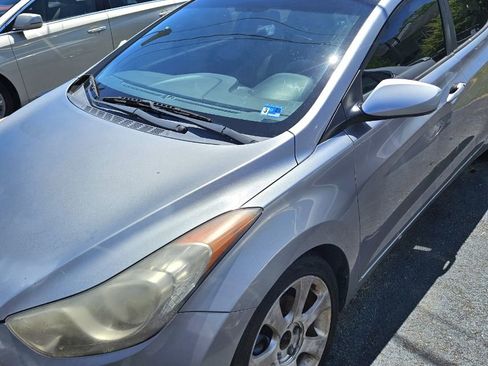 Used 2013 Hyundai Elantra Limited FWD image 1