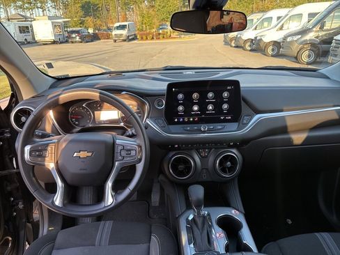 Used 2025 Chevrolet Blazer LT image 45