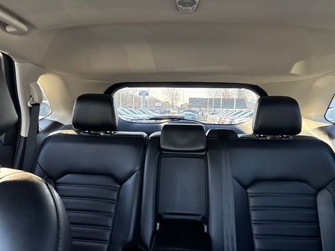 Used 2024 Ford Edge SEL image 39