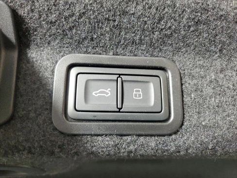 Used 2024 Audi A6 Premium Plus w/ Premium Plus Package AWD/4WD image 10