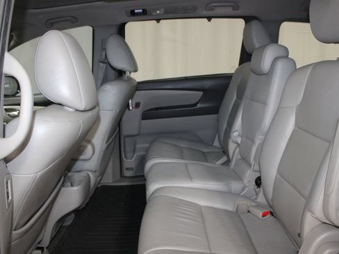 Used 2014 Honda Odyssey Touring image 17