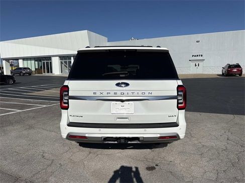 Used 2022 Ford Expedition Max Platinum image 3