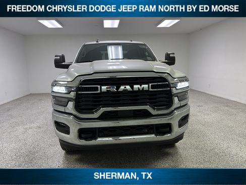 Used 2026 RAM 2500 Big Horn AWD/4WD image 2