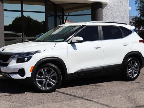 Used 2021 Kia Seltos S FWD image 3