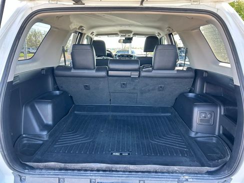 Used 2020 Toyota 4Runner SR5 Premium AWD/4WD image 25