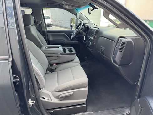 Used 2019 Chevrolet Silverado 2500 W/T AWD/4WD image 21