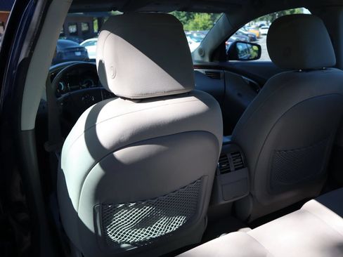 Used 2010 Buick LaCrosse CX FWD image 11