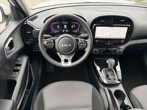 Certified 2023 Kia Soul S FWD image 22