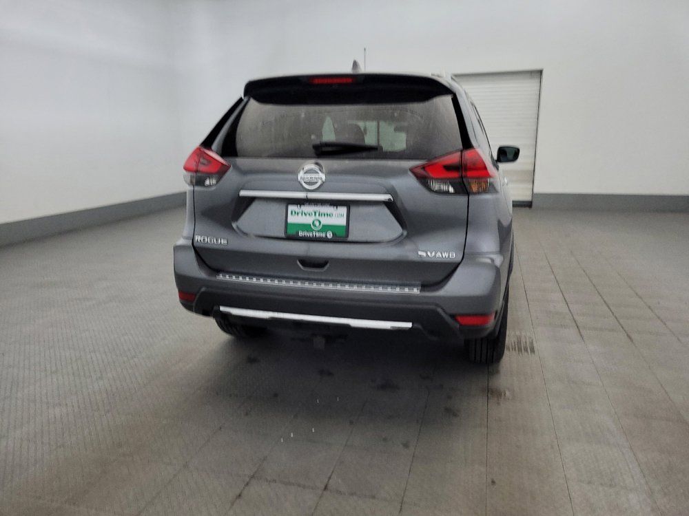 Used 2017 Nissan Rogue SV AWD/4WD image 7