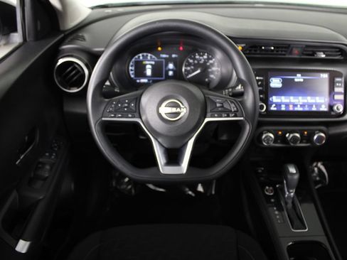 Certified 2023 Nissan Kicks SV FWD image 7