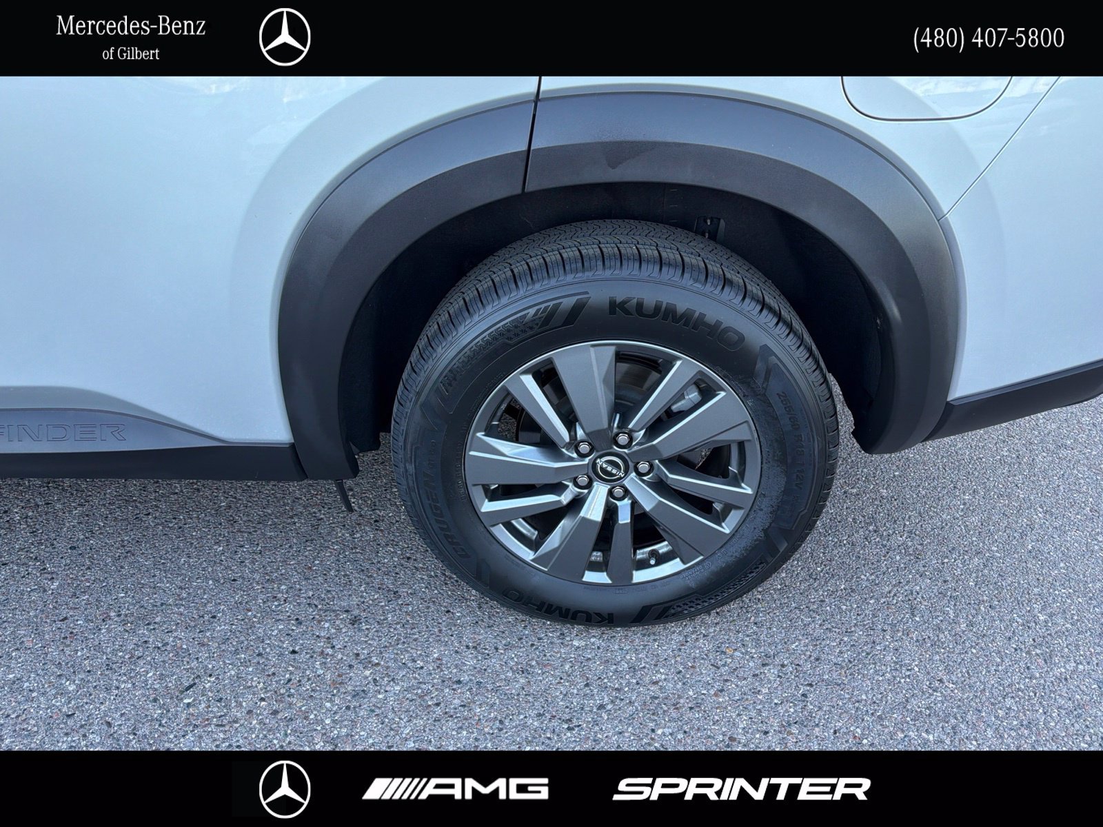 Used 2024 Nissan Pathfinder SV FWD image 7