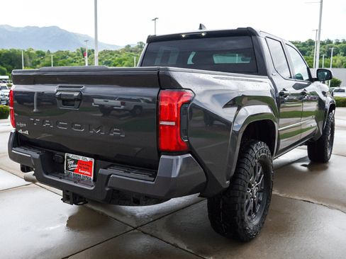 Certified 2025 Toyota Tacoma SR5 AWD/4WD image 8