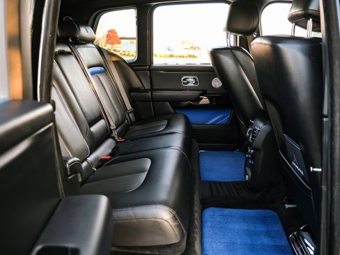 Used 2021 Rolls-Royce Cullinan image 37