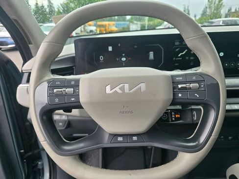 Certified 2024 Kia EV9 Wind AWD/4WD image 27