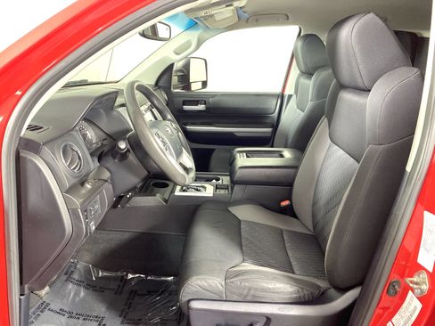 Used 2014 Toyota Tundra SR5 AWD/4WD image 13