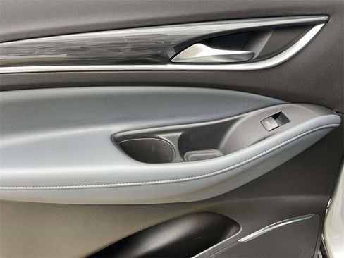 Used 2022 Buick Enclave Premium w/ Surround and Sites Package image 11