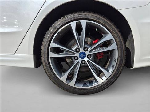 Used 2019 Ford Fusion Titanium FWD image 14