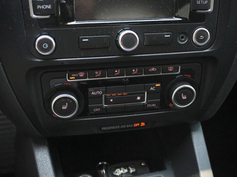 Used 2012 Volkswagen Jetta GLI Autobahn FWD image 80