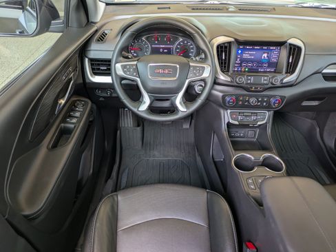 Used 2023 GMC Terrain SLT w/ Elevation Edition FWD image 15