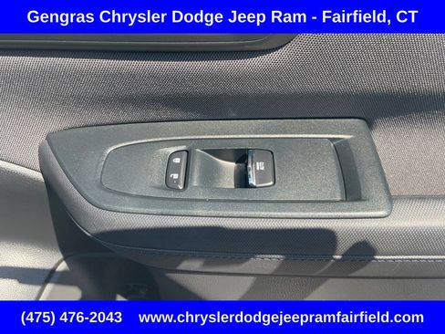 Used 2025 Subaru Forester Premium AWD/4WD image 14