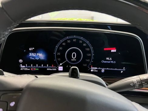 Certified 2023 Cadillac Escalade ESV Premium Luxury image 25