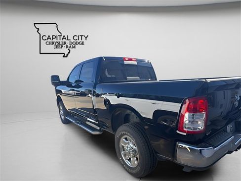 Used 2024 RAM 3500 Tradesman w/ Chrome Appearance Group image 5