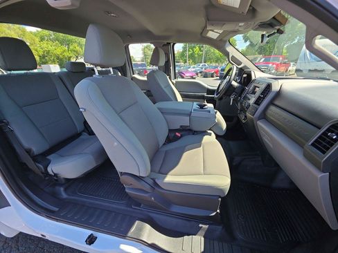 Used 2021 Ford F250 XL w/ Power Equipment Group RWD image 8