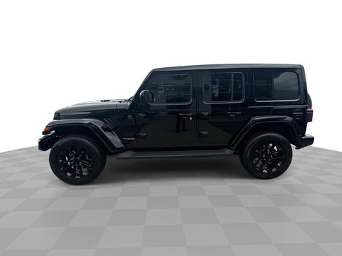 Used 2021 Jeep Wrangler Unlimited Sahara image 5
