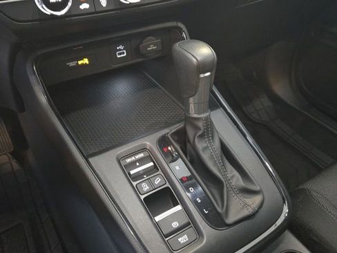 Used 2025 Honda CR-V LX image 19