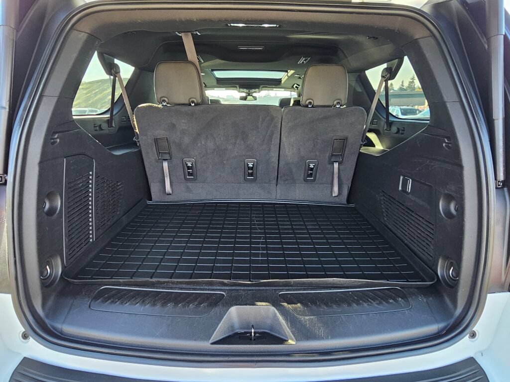 Certified 2022 GMC Yukon XL SLT w/ Max Trailering Package AWD/4WD image 28