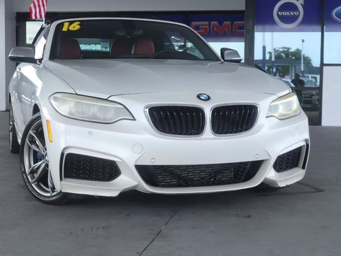 Used 2016 BMW M235i Convertible RWD image 2