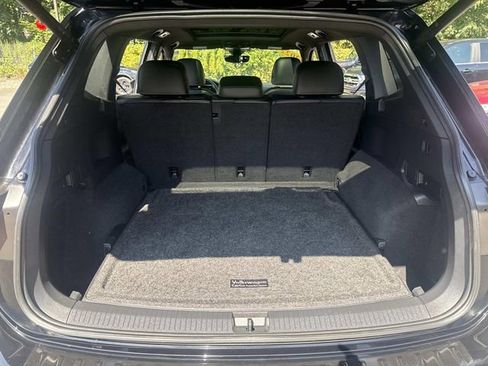 Used 2022 Volkswagen Tiguan SE R-Line image 7