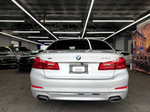 Used 2019 BMW 540i xDrive w/ Convenience Package AWD/4WD image 4