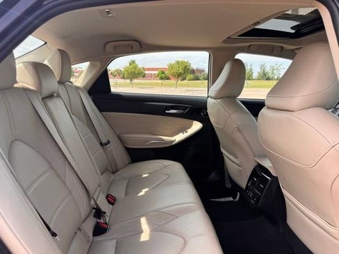 Used 2019 Toyota Avalon Limited w/ Advanced Safety Package FWD image 29