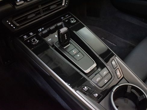 Certified 2023 Porsche 911 Carrera RWD image 34