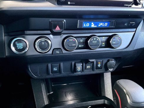Certified 2023 Toyota Tacoma TRD Off-Road AWD/4WD image 16