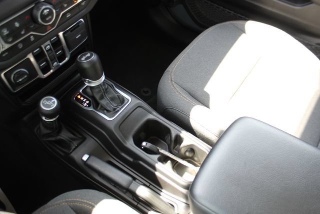 Used 2024 Jeep Wrangler Unlimited Sport AWD/4WD image 20