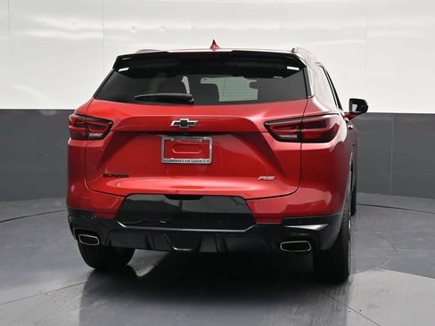 Used 2024 Chevrolet Blazer RS FWD image 2